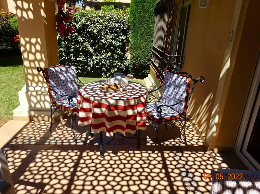 Gorgeous Located In Elviria Apartamento